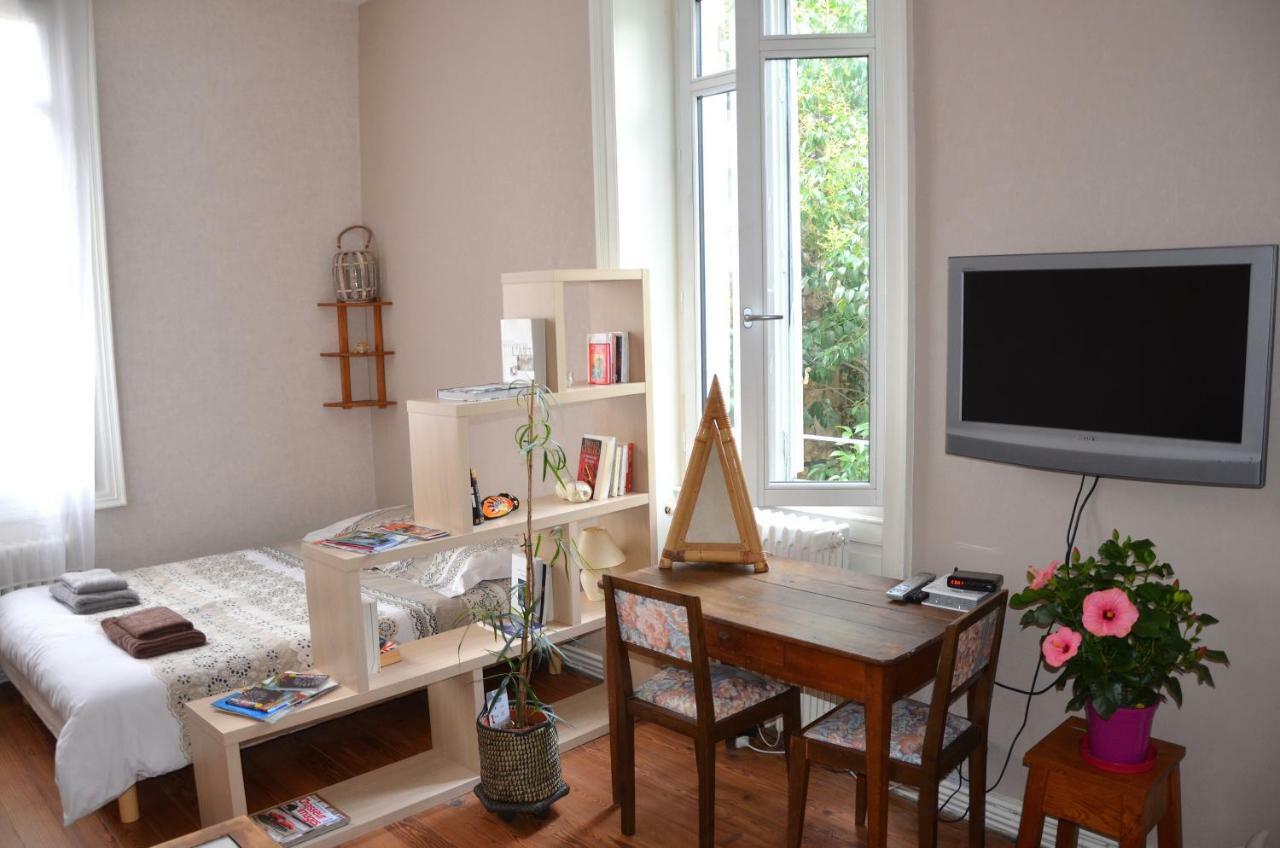 Joli Appartement Vue Sur L'Eglise Périgueux Eksteriør billede